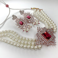 Load image into Gallery viewer, Tiffany