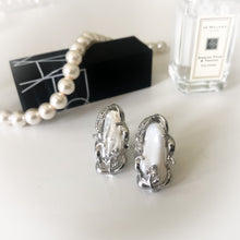 Load image into Gallery viewer, White Pearl Studs