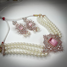 Load image into Gallery viewer, Tiffany