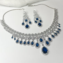 Load image into Gallery viewer, E’clat
