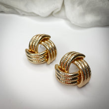 Load image into Gallery viewer, Cambridge
