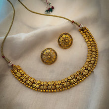 Load image into Gallery viewer, Tinsel
