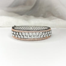 Load image into Gallery viewer, Pearl fantasy
