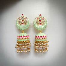 Load image into Gallery viewer, Soliel
