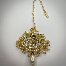 Load image into Gallery viewer, Gulnaar
