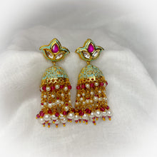 Load image into Gallery viewer, Sasha
