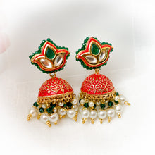 Load image into Gallery viewer, Sasha
