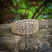 Load image into Gallery viewer, Lustre
