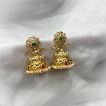 Load image into Gallery viewer, Flora
