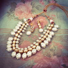 Load image into Gallery viewer, Amaryllis
