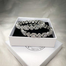 Load image into Gallery viewer, Square Solitaire bangles
