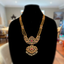 Load image into Gallery viewer, Scarlet Jarao Maala
