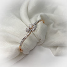 Load image into Gallery viewer, Twirl
