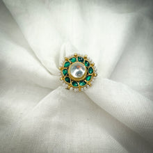 Load image into Gallery viewer, Paachi kundan ring
