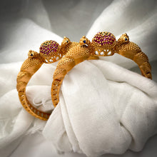 Load image into Gallery viewer, Antique peacock bangles
