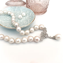 Load image into Gallery viewer, The Swan Lake necklace
