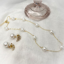 Load image into Gallery viewer, Blame it on the pearls
