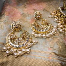 Load image into Gallery viewer, Mahru
